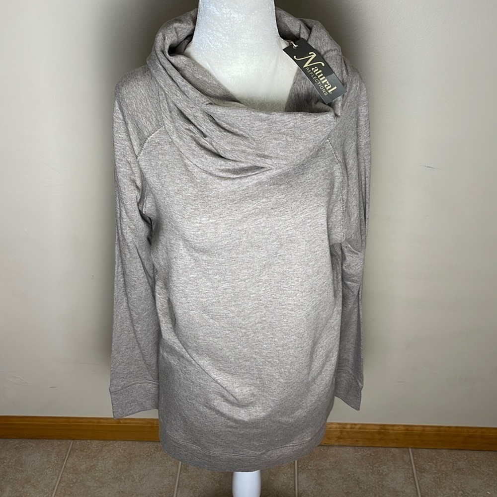 NWT Natural Reflections Top Size Medium